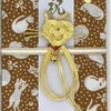 ご祝儀袋　和手拭い　猫の体全体　アイボリー　アップ